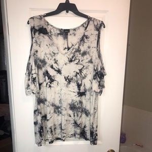 Torrid size 5 Cold Shoulder t-shirt
